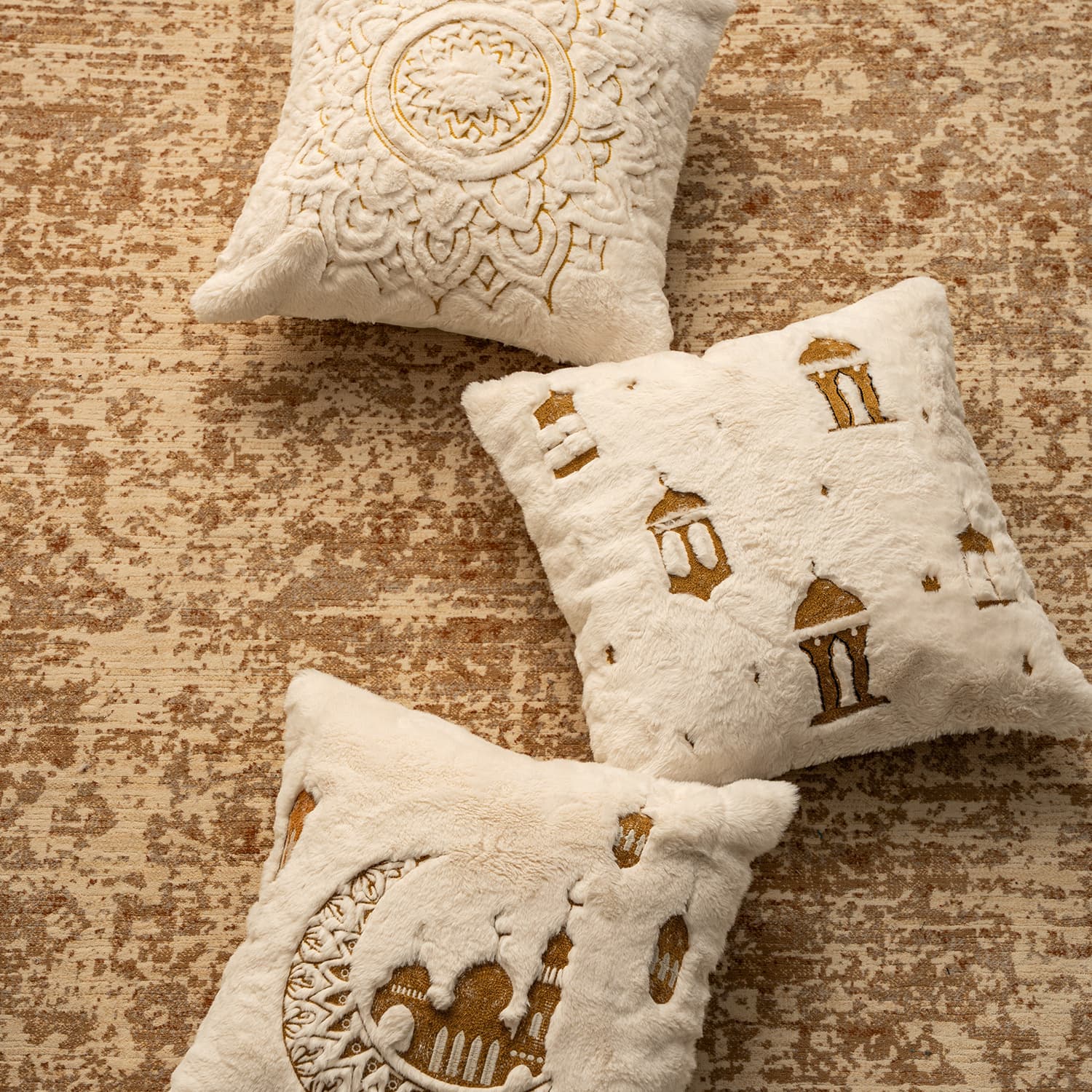 Plush Sofa Throw Pillow & Cushion Covers — Bay Window Decor